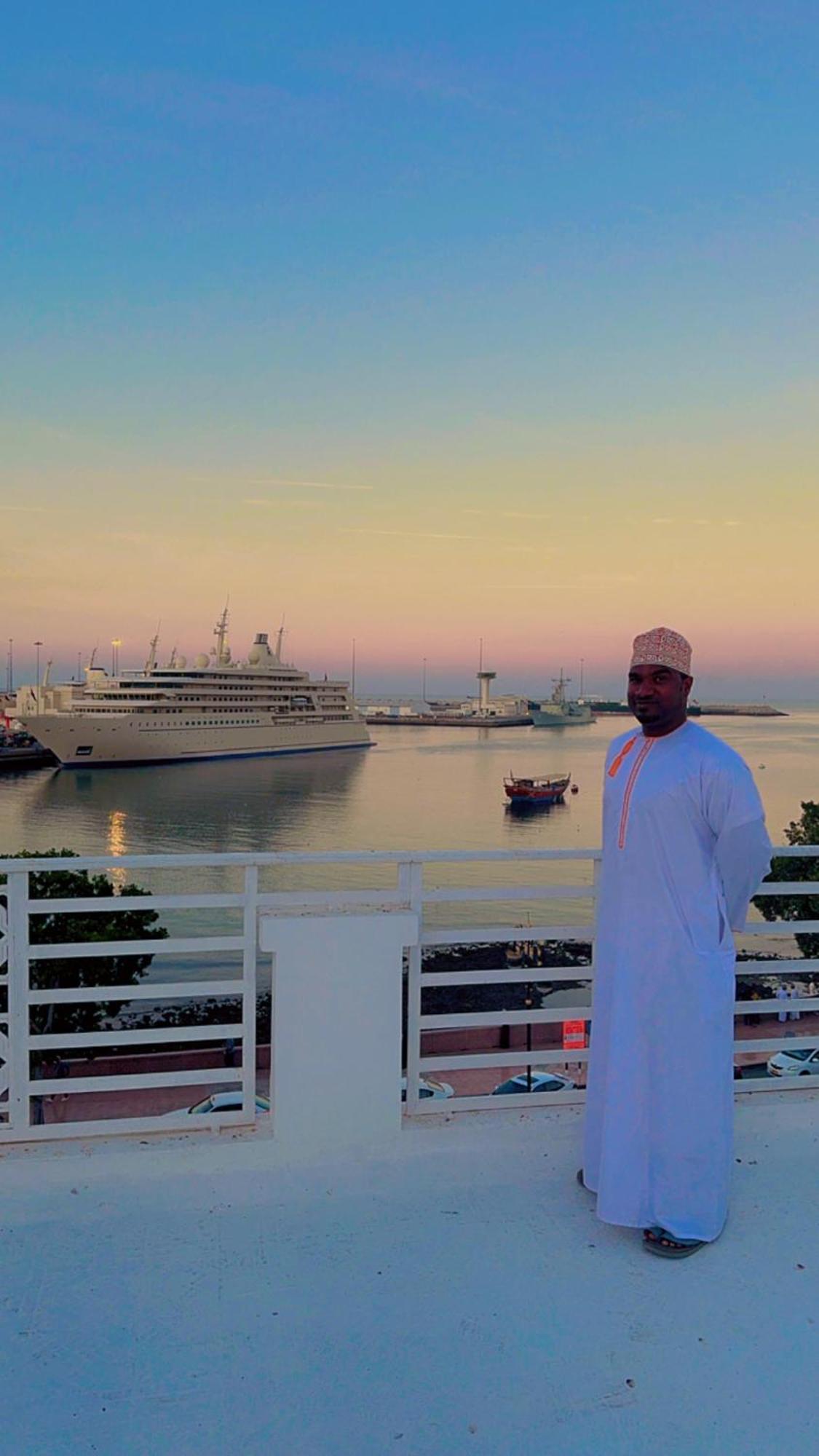 Ferienwohnung Muttrah Souq And Sea View Maskat Exterior foto