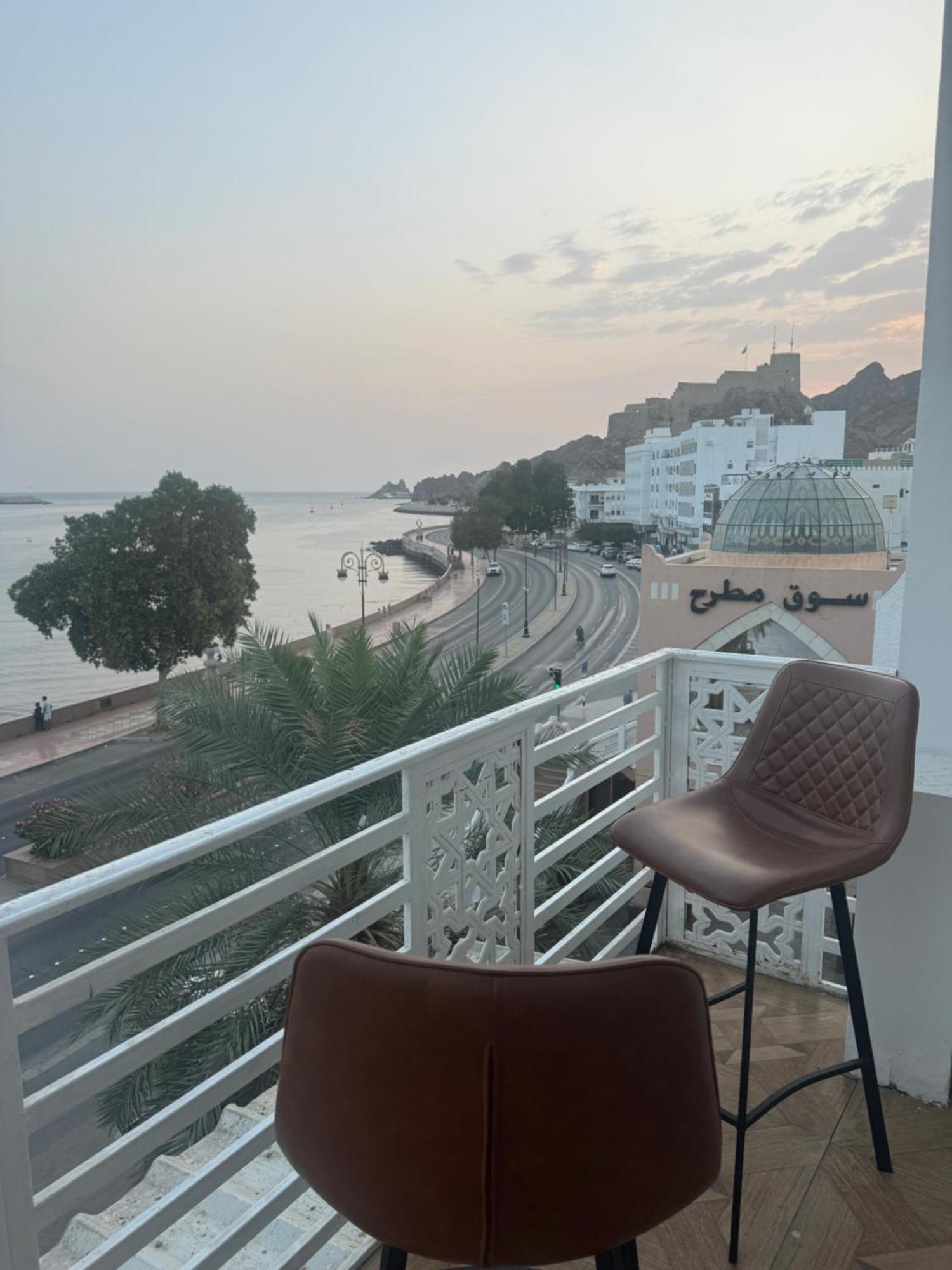 Ferienwohnung Muttrah Souq And Sea View Maskat Exterior foto