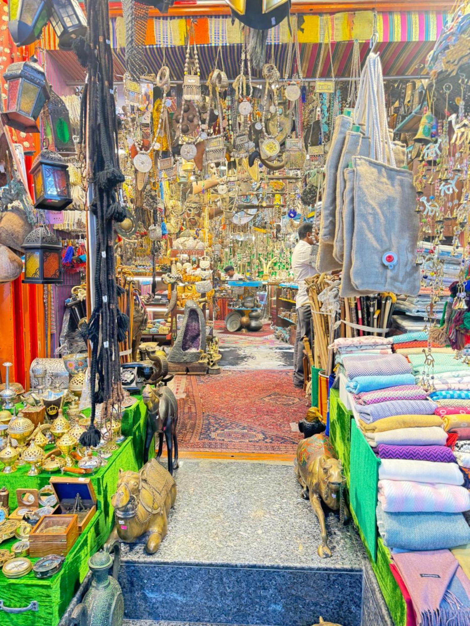 Ferienwohnung Muttrah Souq And Sea View Maskat Exterior foto